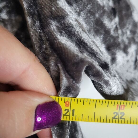 Beautifully Soft Silver Grey Velvet Top with Collar Bow Detail - Picture 9 of 10